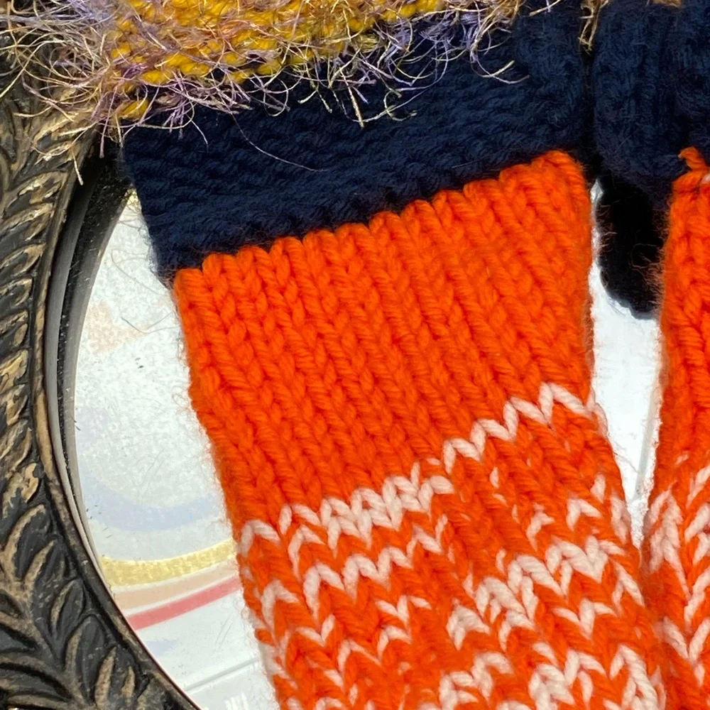 Vibrant Knit Mittens with Fluffy Trim